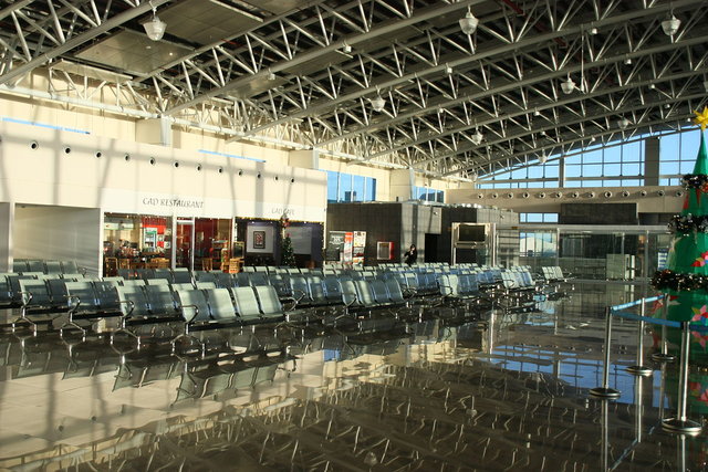sydney to clark international airport